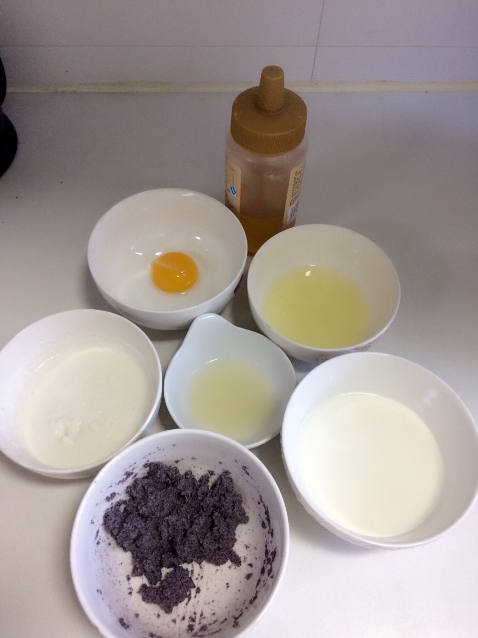 奶香蜂蜜紫米糕的做法 步骤1