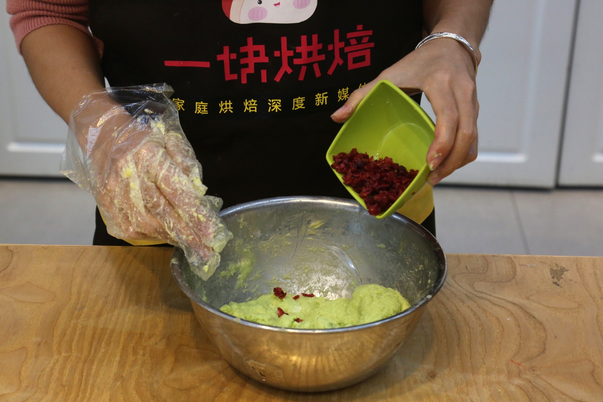 抹茶蔓越莓麻薯面包的做法 步骤5
