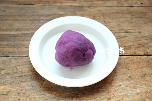 紫薯蜜豆餐包的做法 步骤2