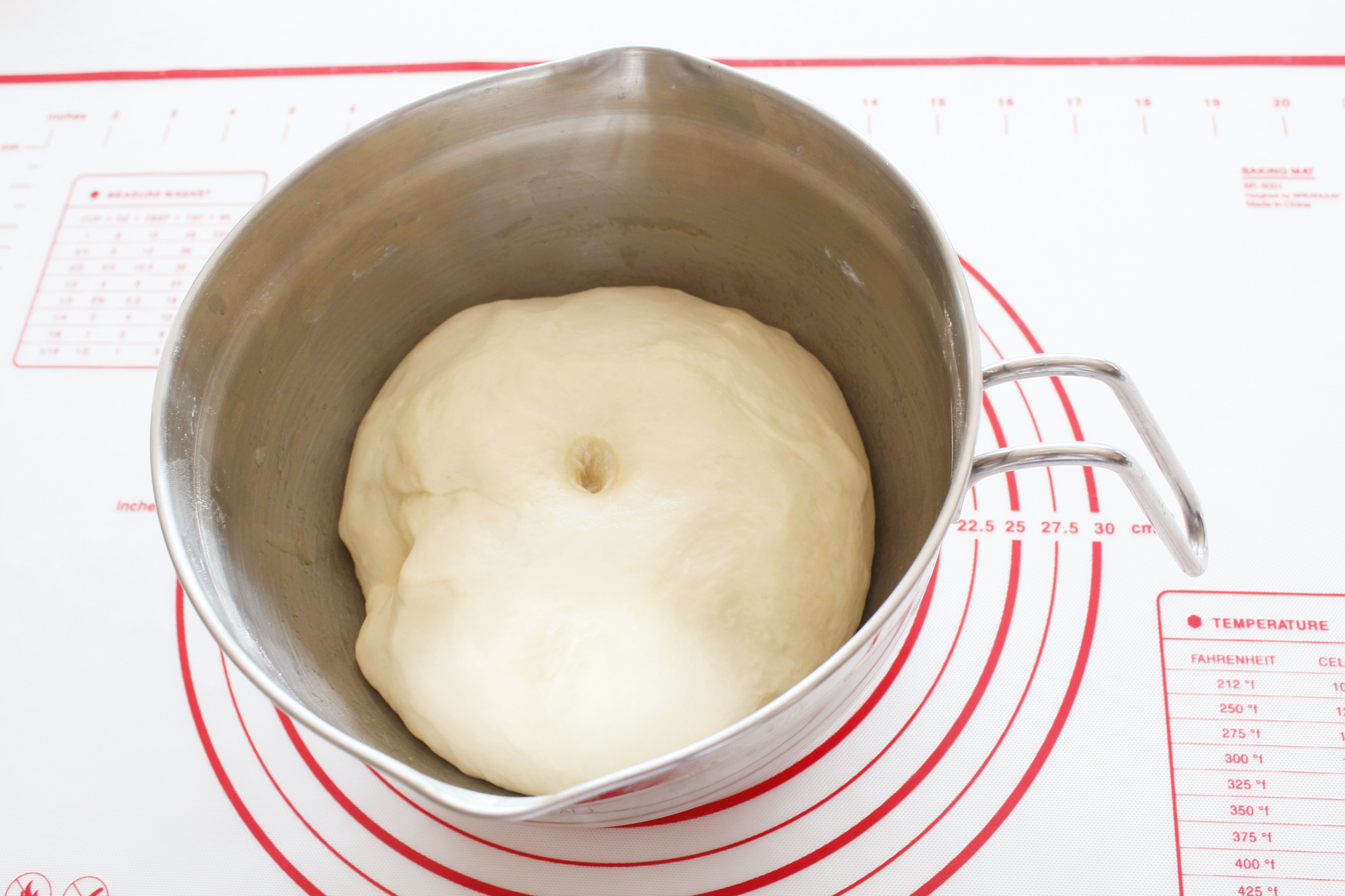 【上烘焙】牛奶蘑菇小餐包的做法 步骤3
