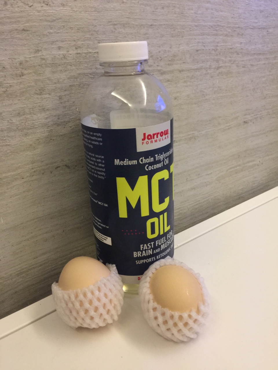 超級蛋黃醬--MCT油脂制作，一口就生酮的做法 步骤1