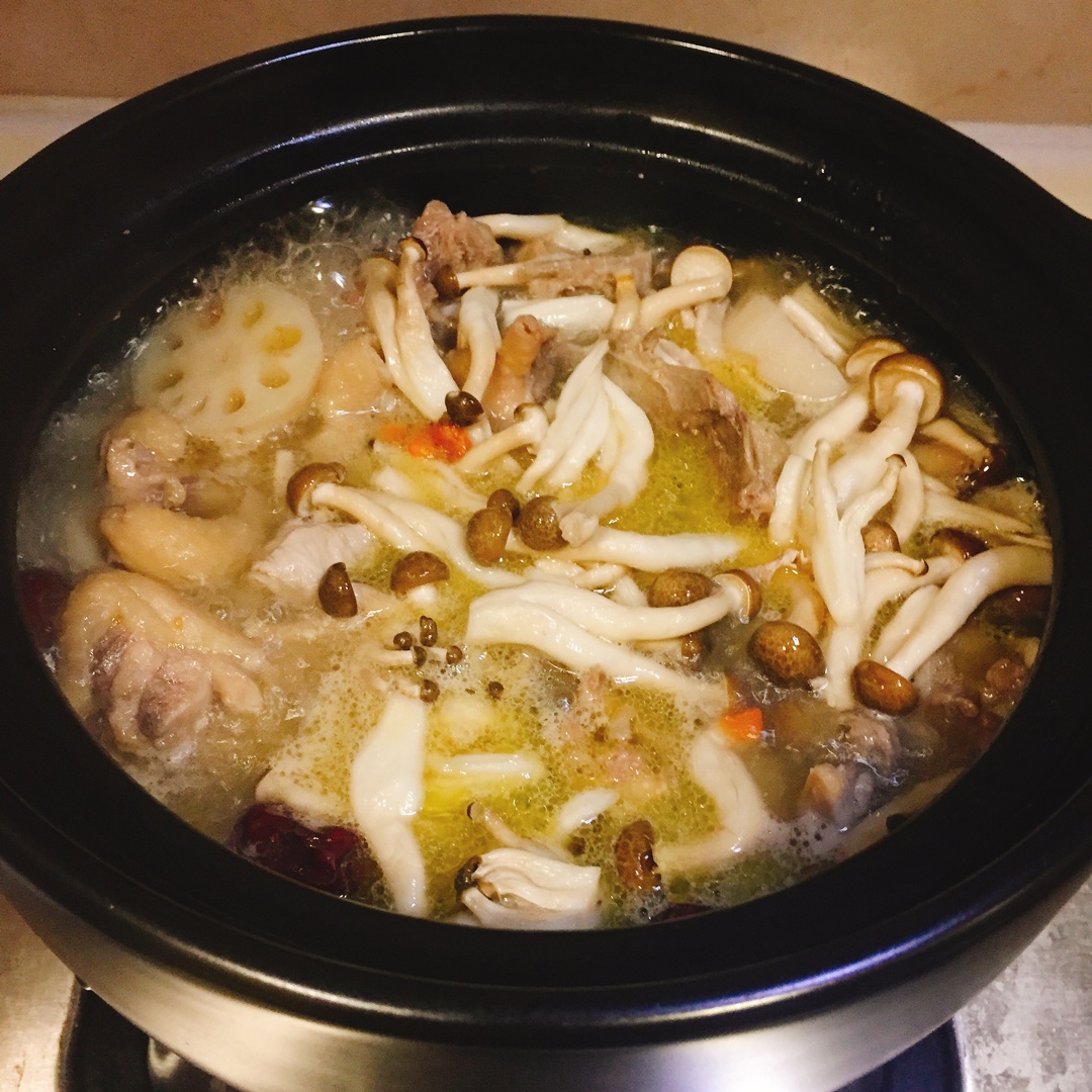 林師傅-農家土雞蓮藕砂鍋湯的做法 步骤4