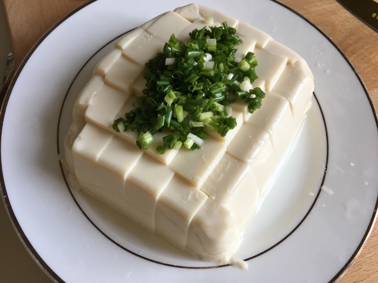 小蔥拌豆腐的做法 步骤2