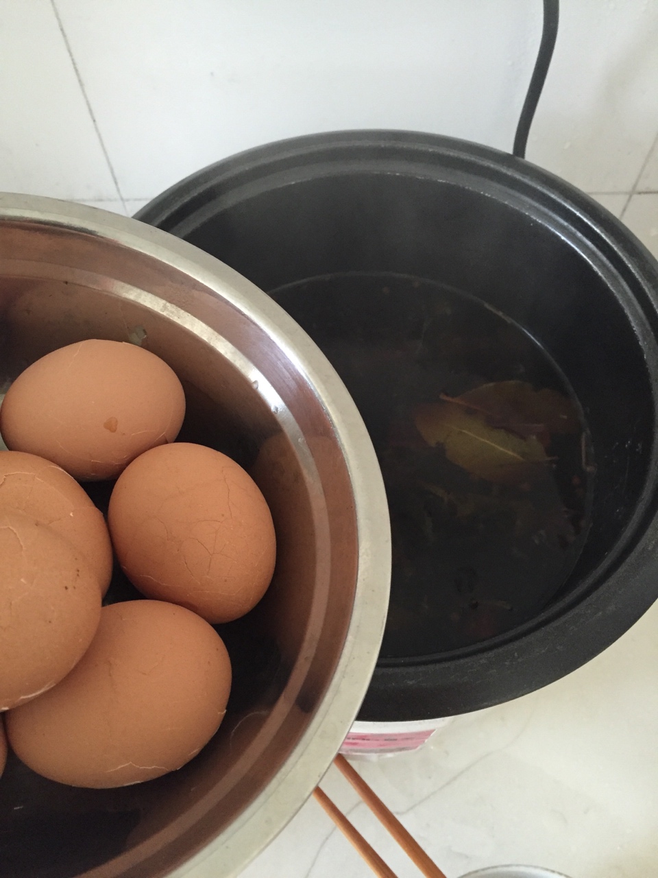 電飯鍋茶葉蛋的做法 步骤6