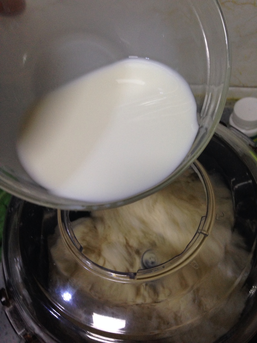 煉乳吐司面包的做法 步骤6