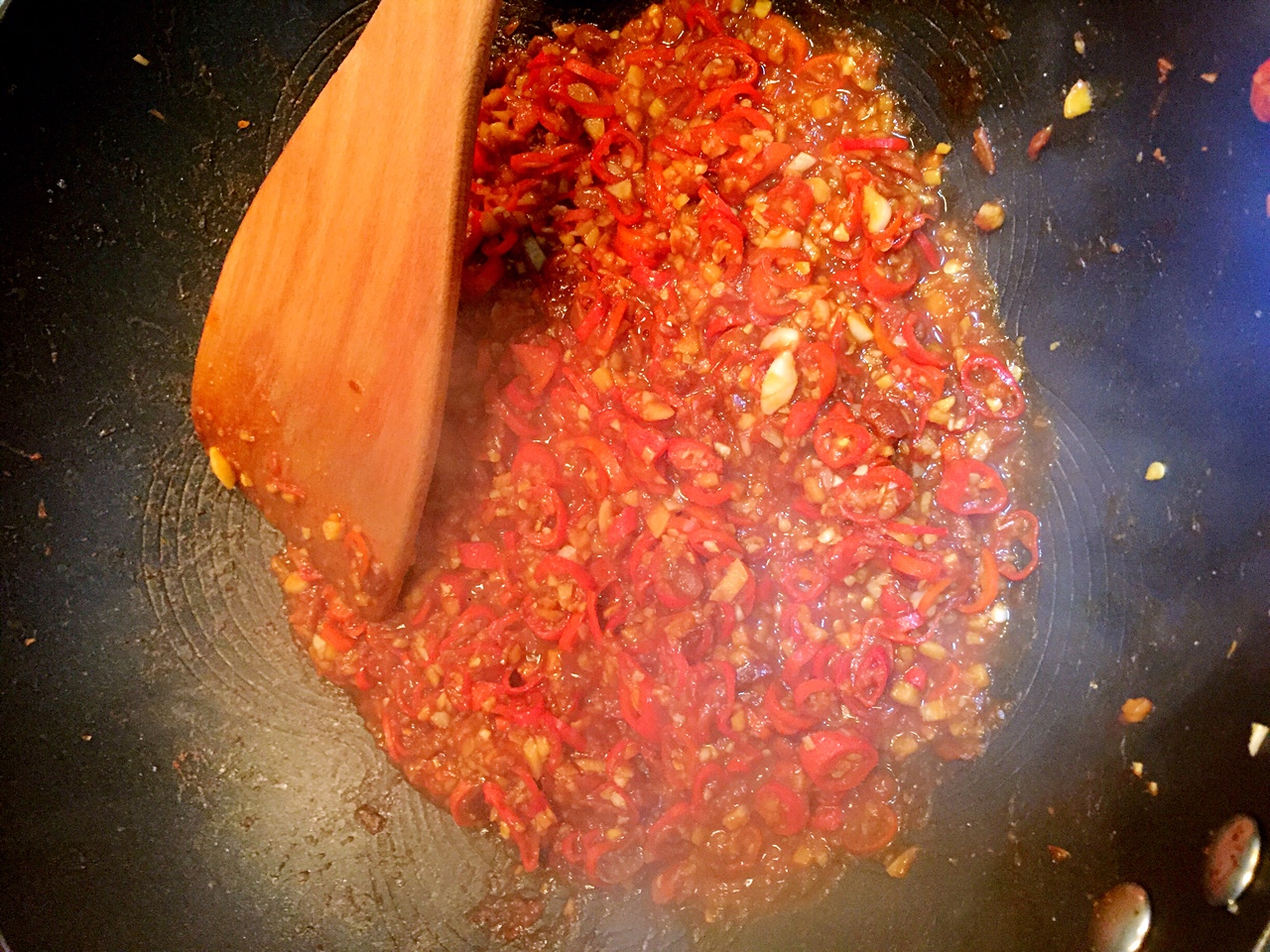 炒甜辣椒醬的做法 步骤3