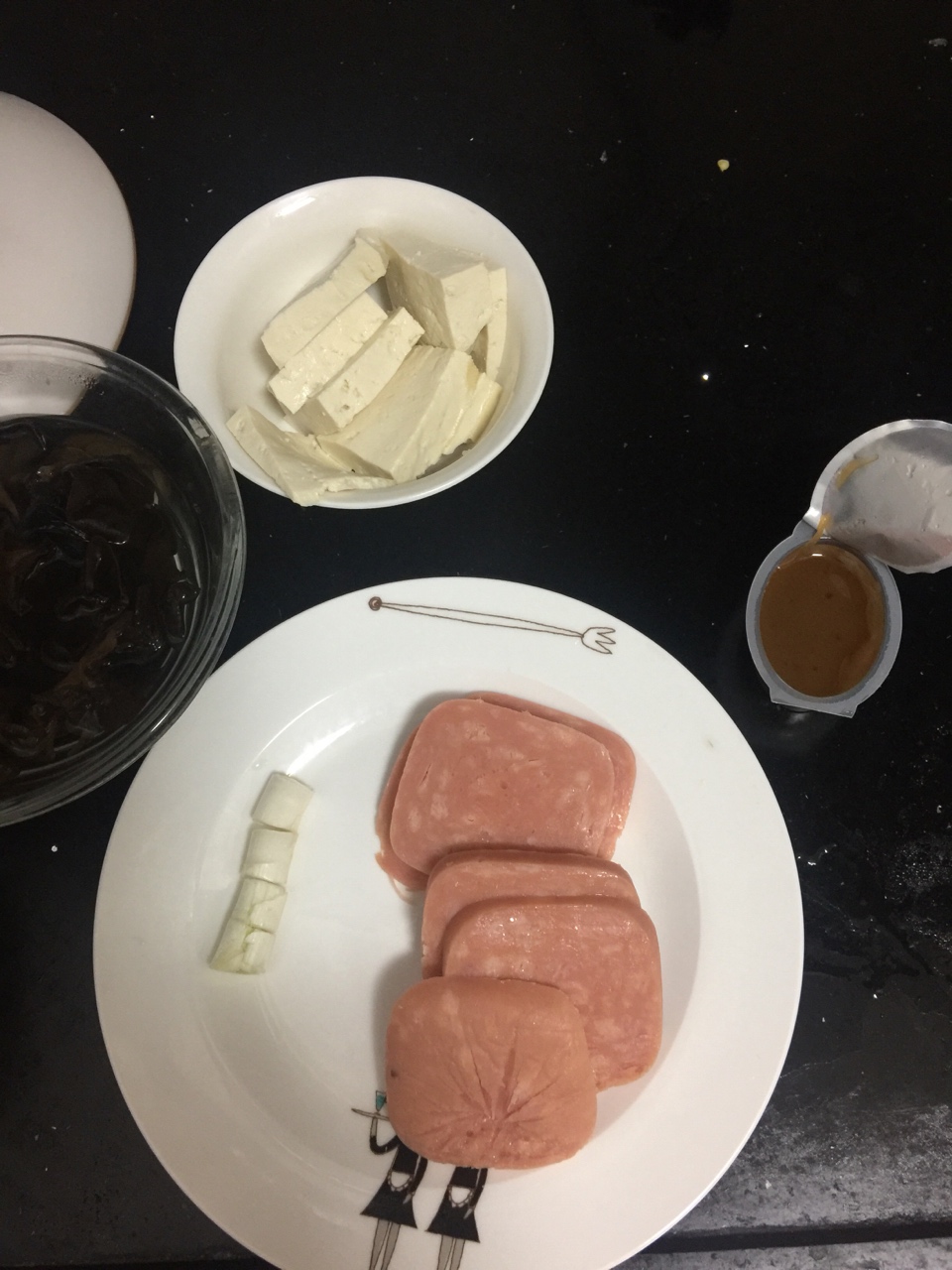 鮮蝦豆腐白菜砂鍋的做法 步骤3