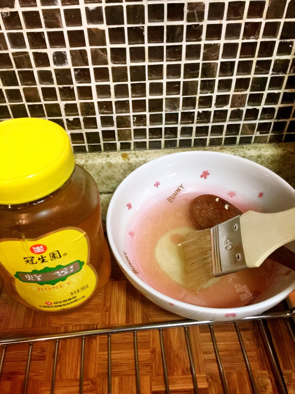 蜜汁烤翅的做法 步骤4