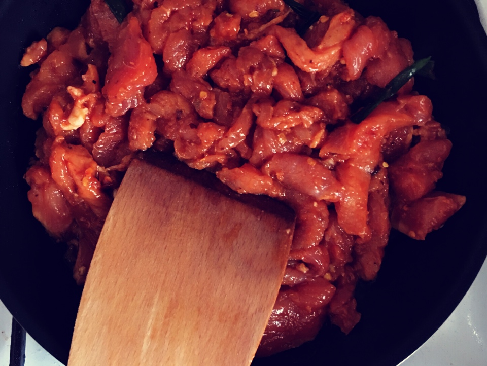 韓式辣醬豬肉炒面的做法 步骤6