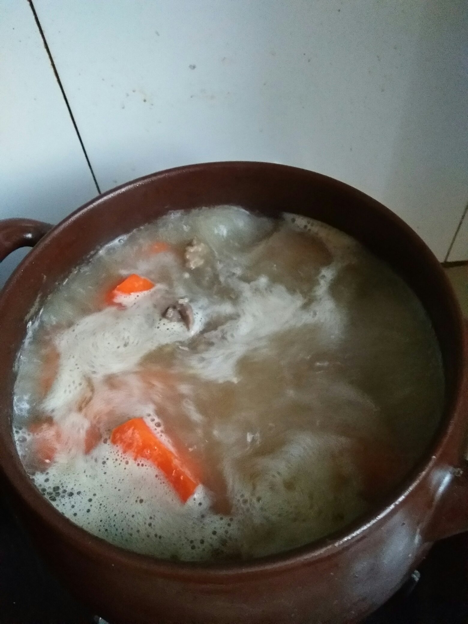 坤博砂鍋炖羊脊骨湯的做法 步骤5