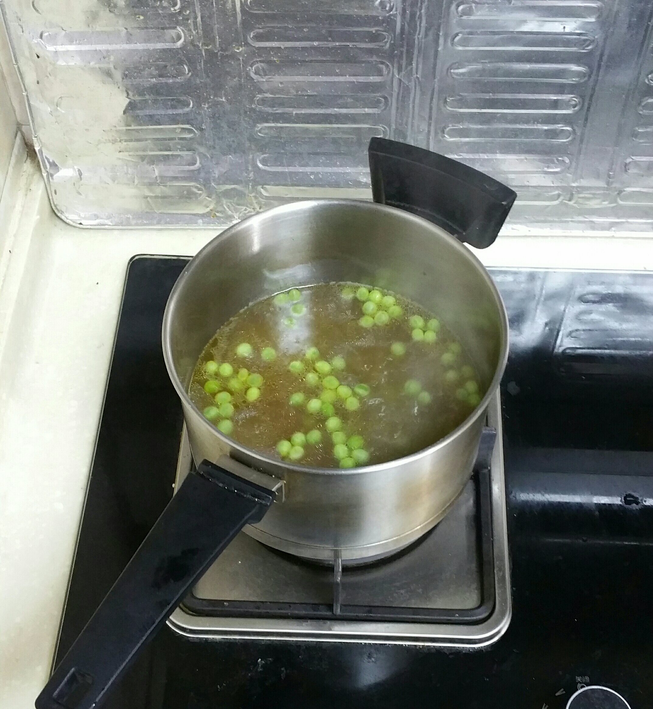 菌湯鍋巴粥的做法 步骤3