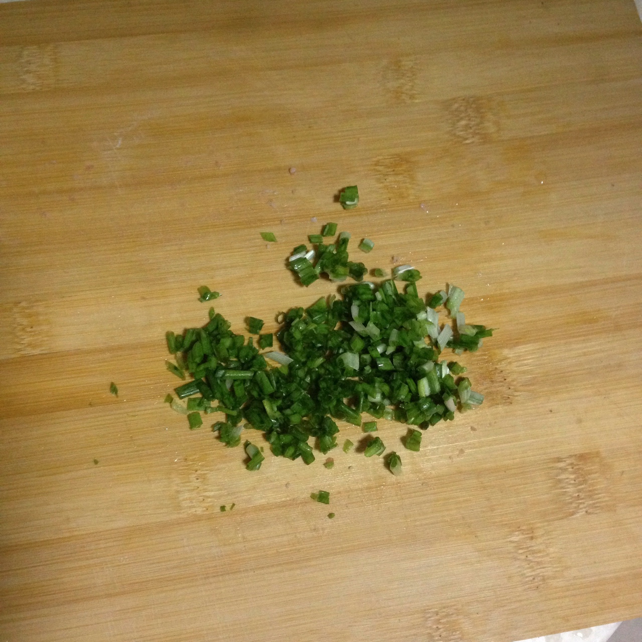 韭菜餃子的做法 步骤2
