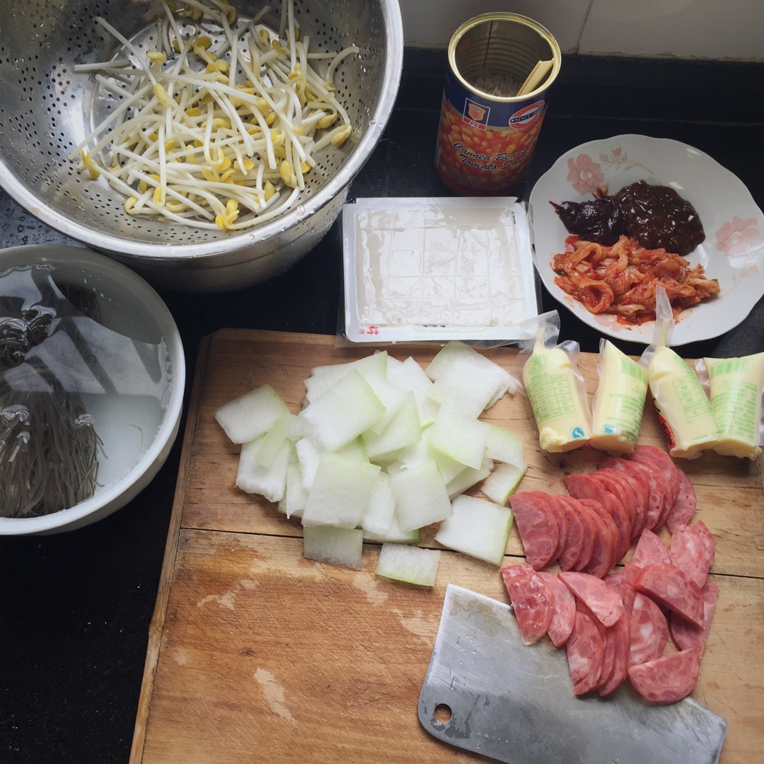 韓式泡菜一鍋炖的做法 步骤1