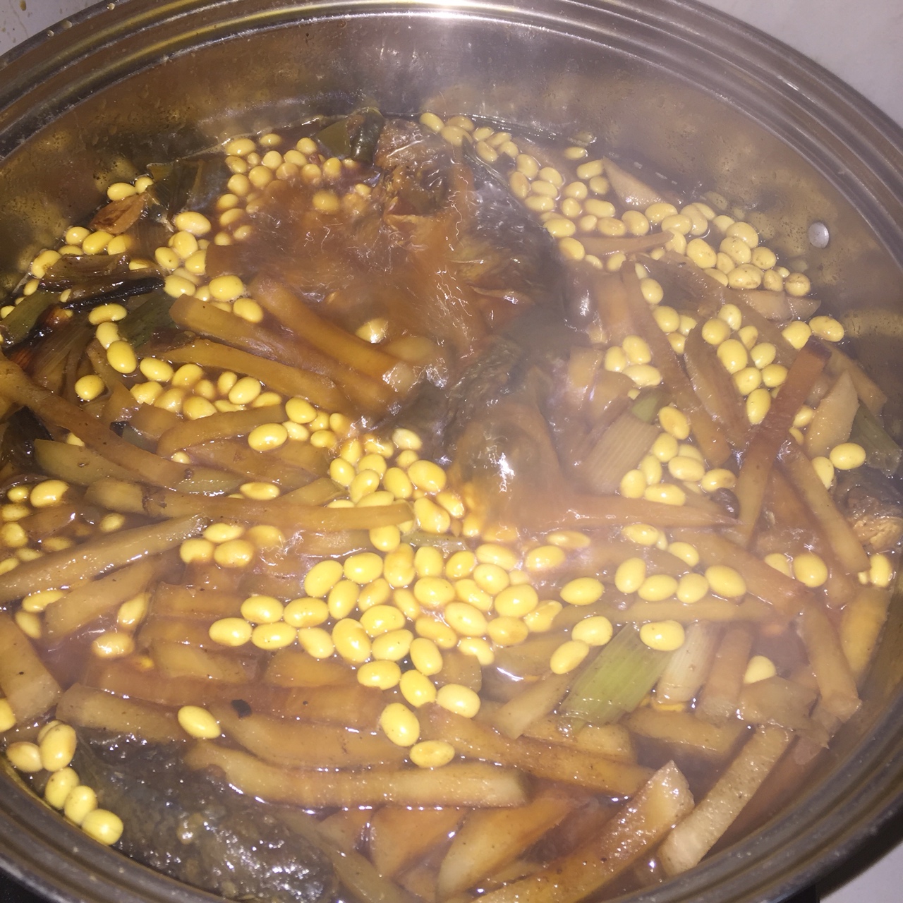 黃豆咸菜燒鯽魚的做法 步骤18