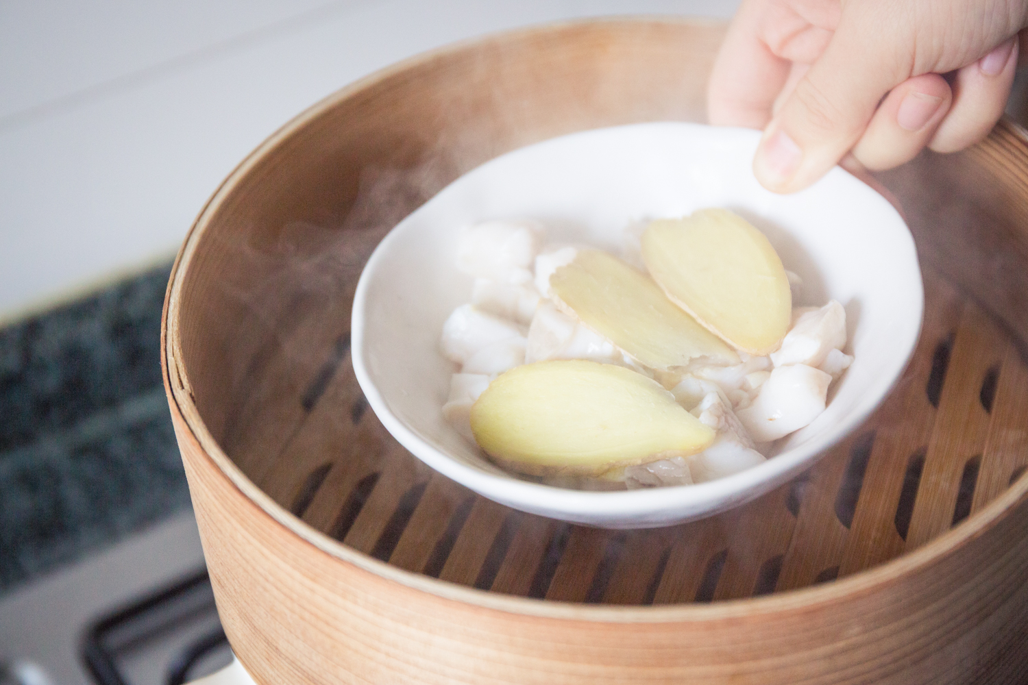 【秋冬】鮑魚排骨蒸糯米飯的做法 步骤4