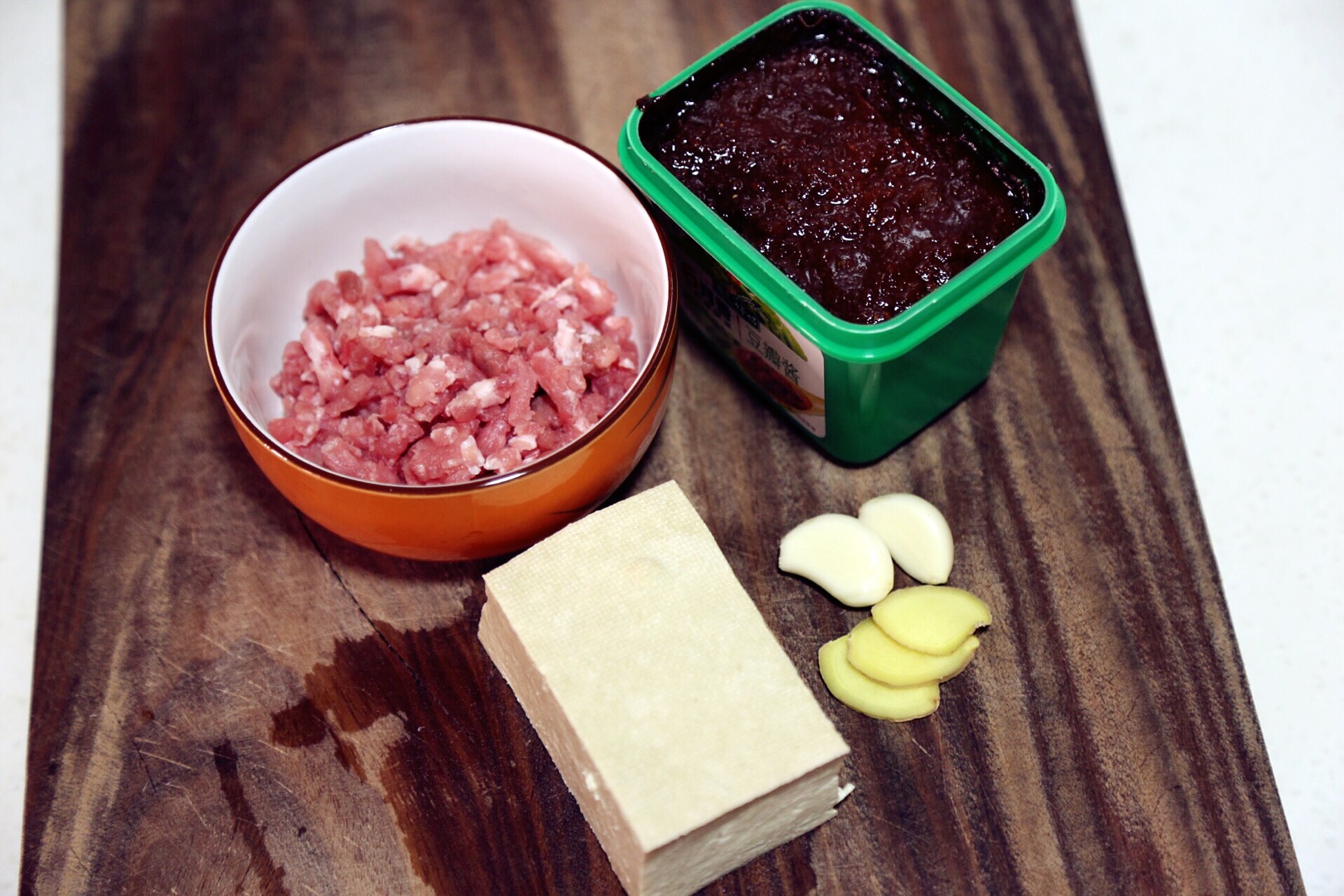 肉醬蒸豆腐的做法 步骤1