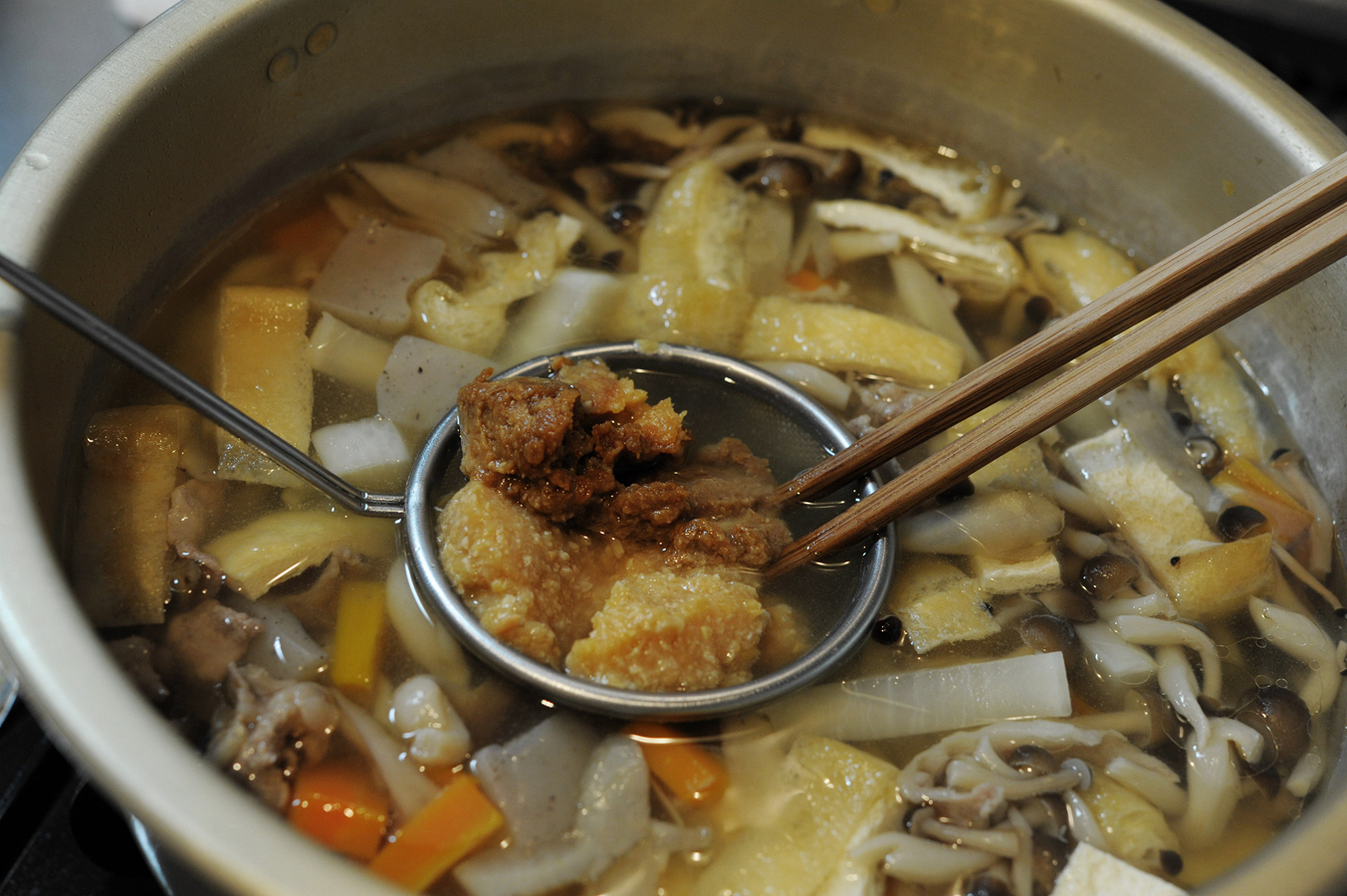 豚汁シモェペ（日式豬肉味噌湯）的做法 步骤8