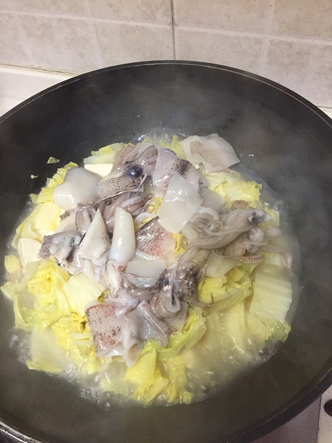 筆管魚炖豆腐的做法 步骤1