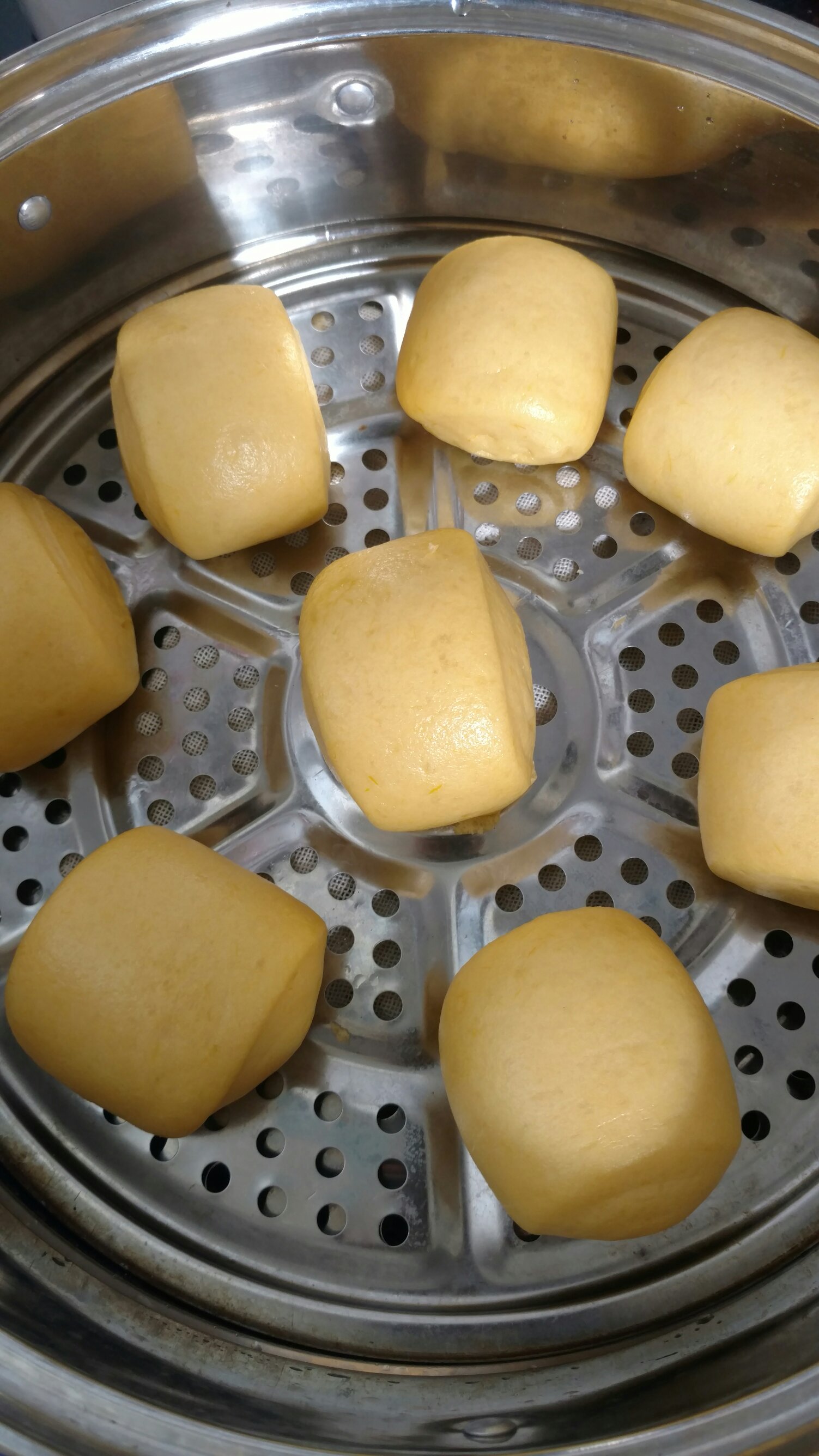 松軟南瓜饅頭(面包機和面)的做法 步骤1