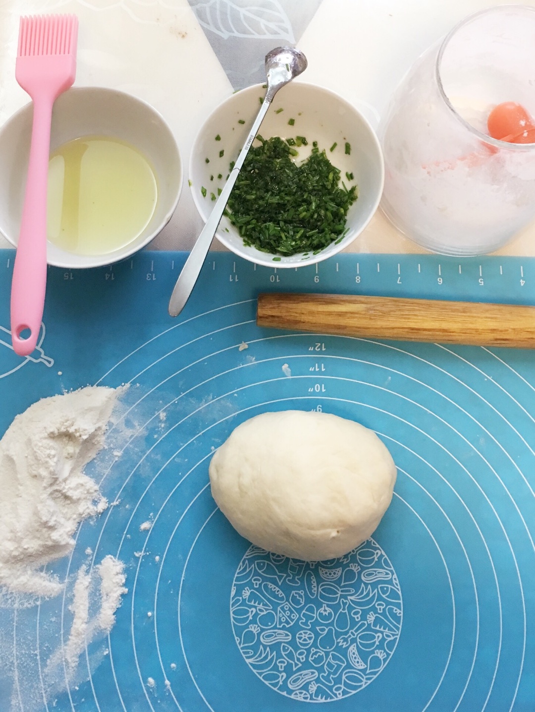 蔥香千層餅（免油酥簡易蔥油餅）的做法 步骤1