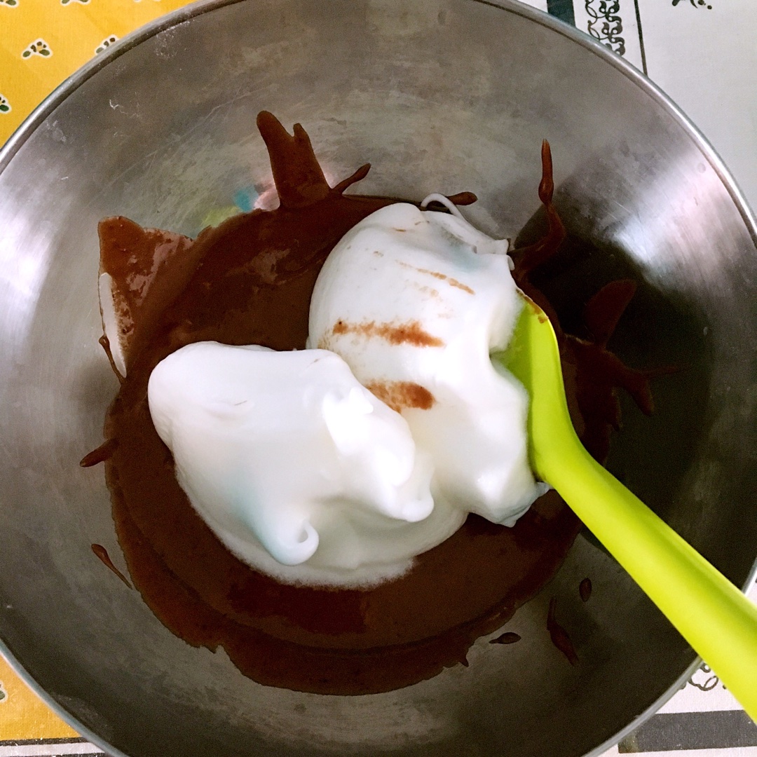 巧克力奶凍雙色奶油卷卷的做法 步骤8