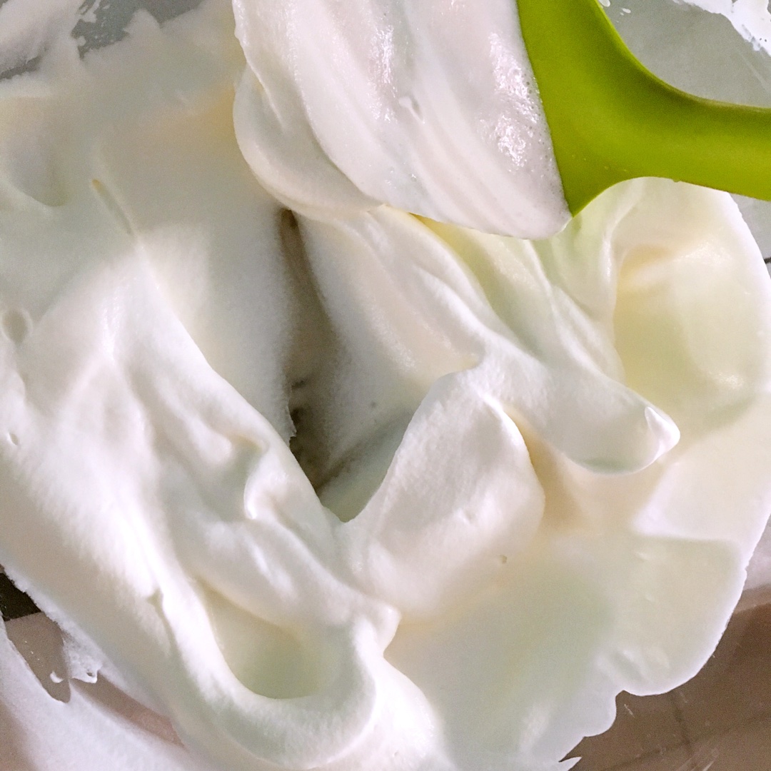 巧克力奶凍雙色奶油卷卷的做法 步骤10