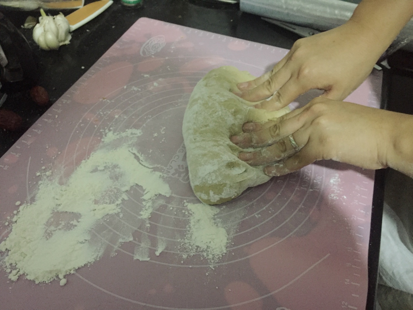 紅棗核桃紅糖蒸饅頭面包的做法 步骤4