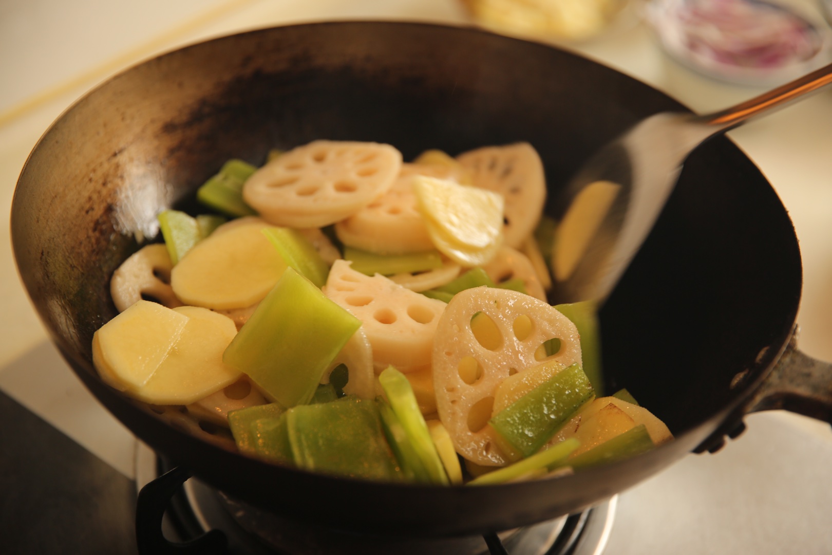 干鍋蝦，快手菜/鑄鐵鍋版的做法 步骤3