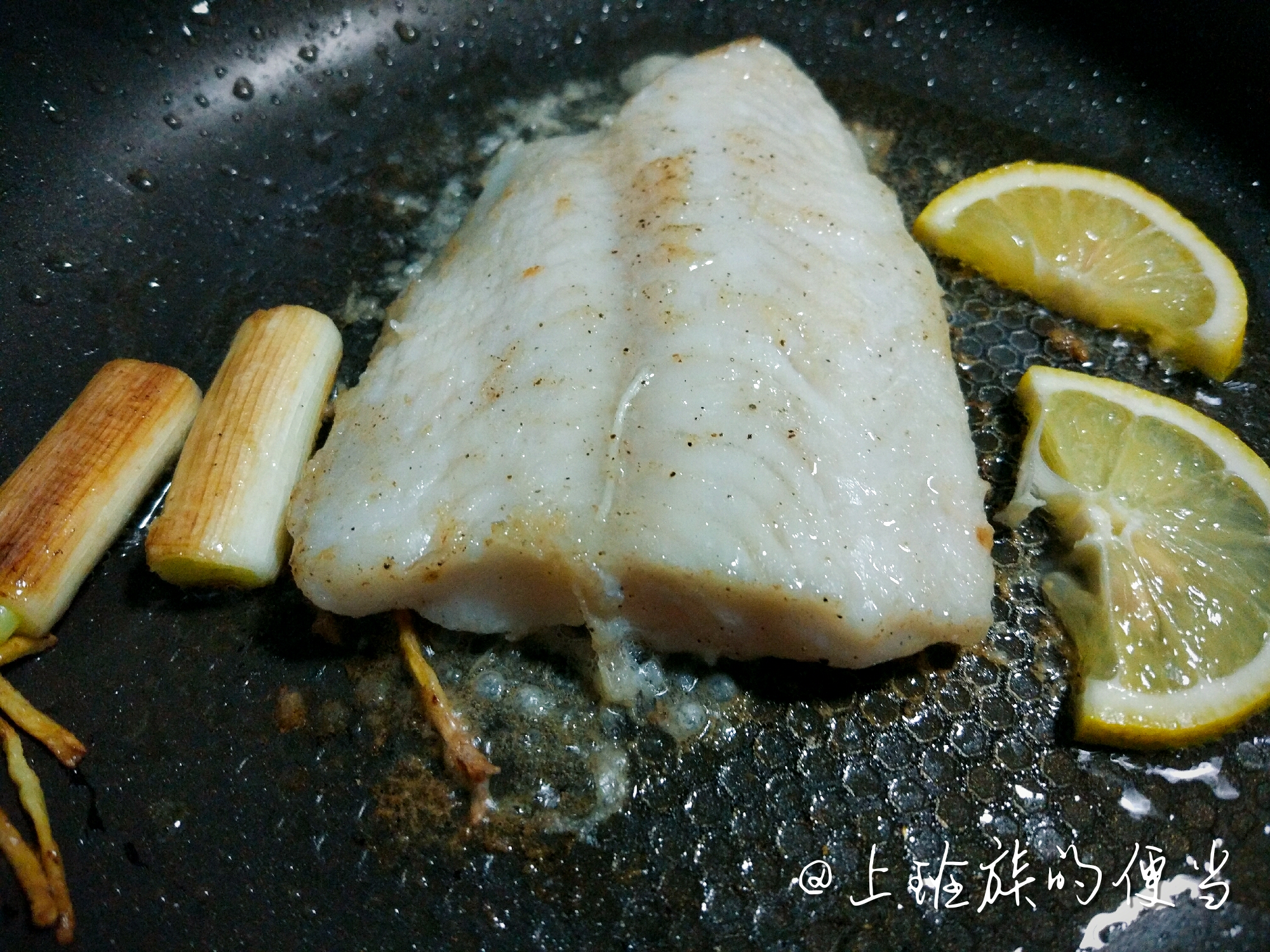 香煎龍利魚便當，最好做的魚肉！的做法 步骤4