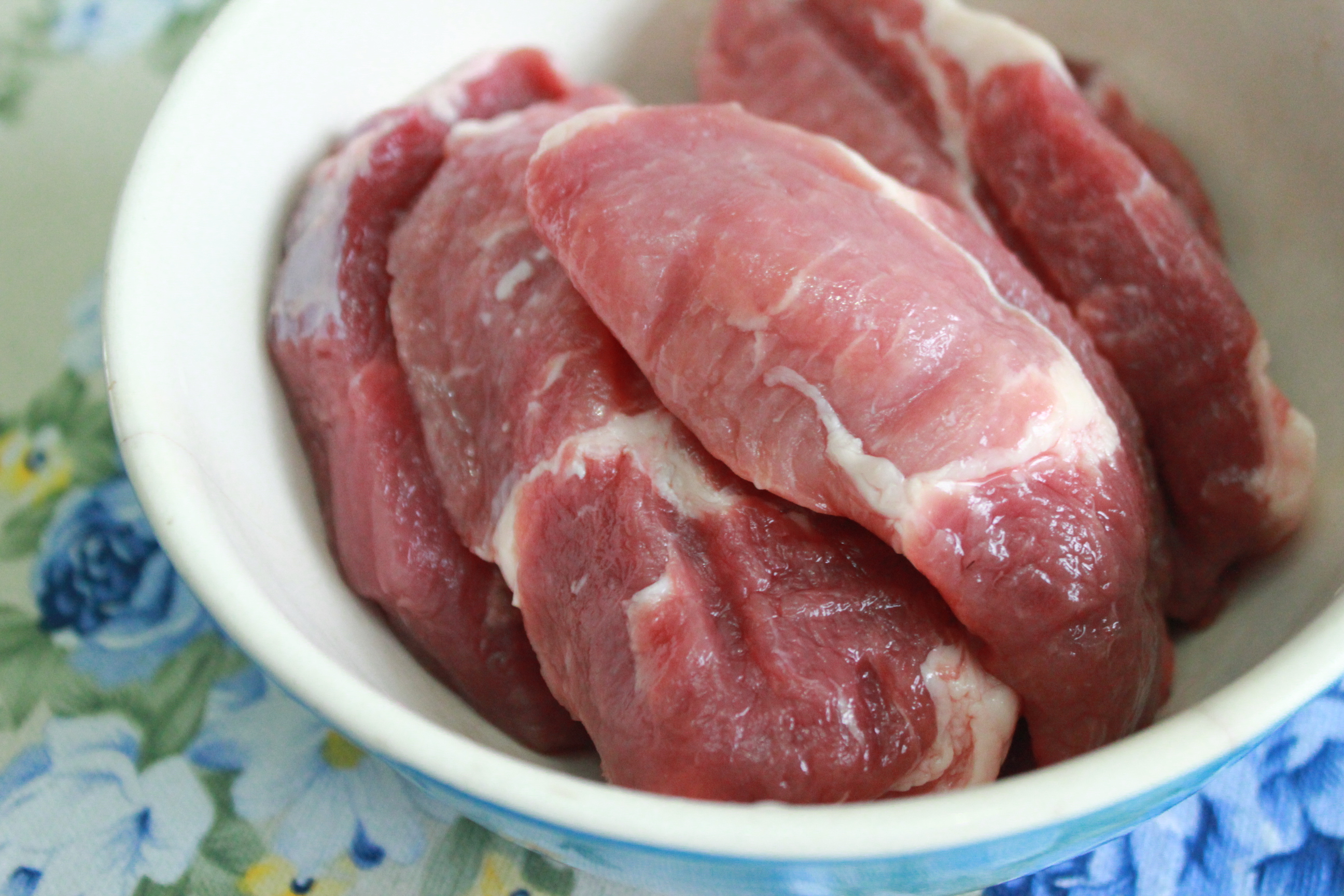 【秋冬】梅子醬烤豬頸肉的做法 步骤2