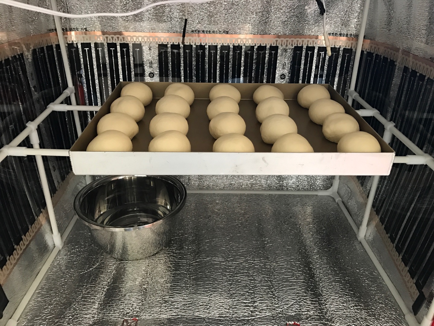 松軟奶香小排包 （中種冷藏發酵）的做法 步骤14