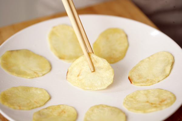 微波爐自制薯片（無添加劑）的做法 步骤6