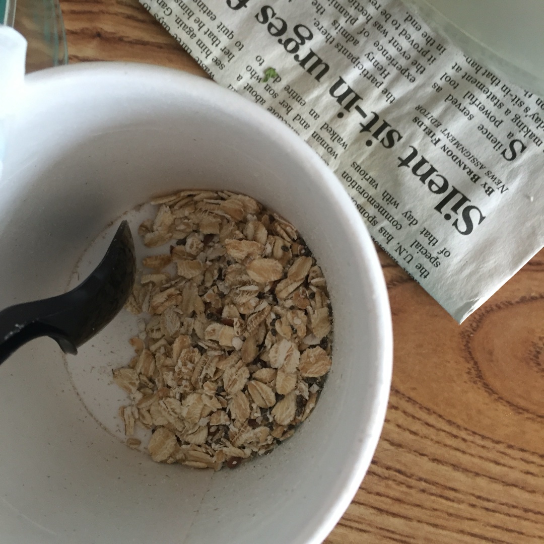 紅豆薏仁牛奶麥片粥的做法 步骤3