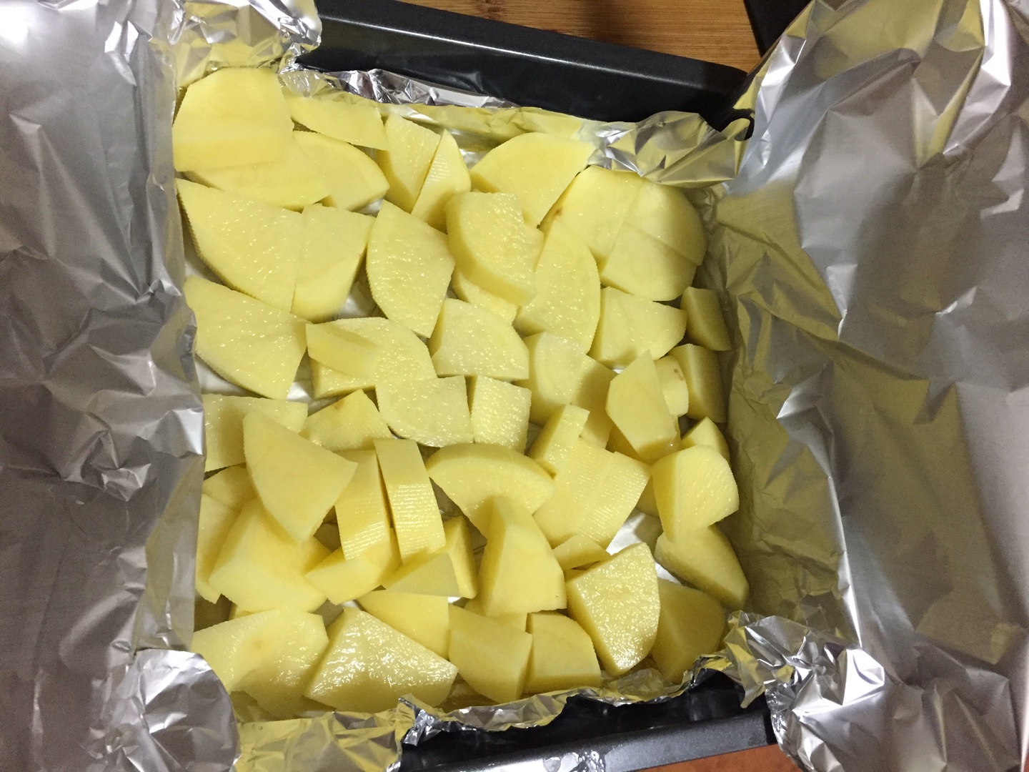 土豆烤肋排的做法 步骤2