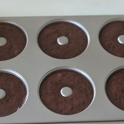 巧克力甜甜圈蛋糕的做法 步骤5