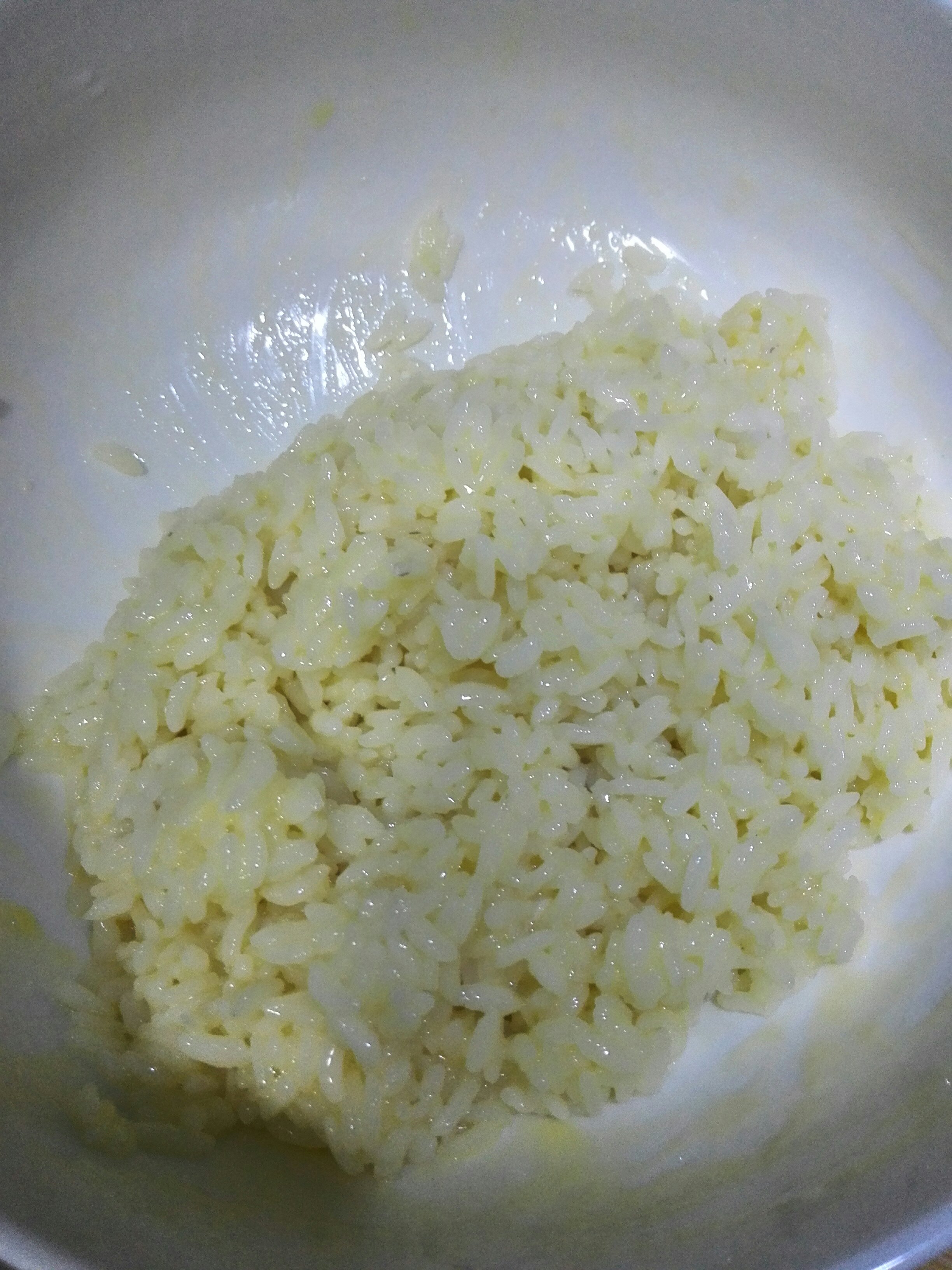 微波爐版的蛋炒飯——三分鐘的做法 步骤2