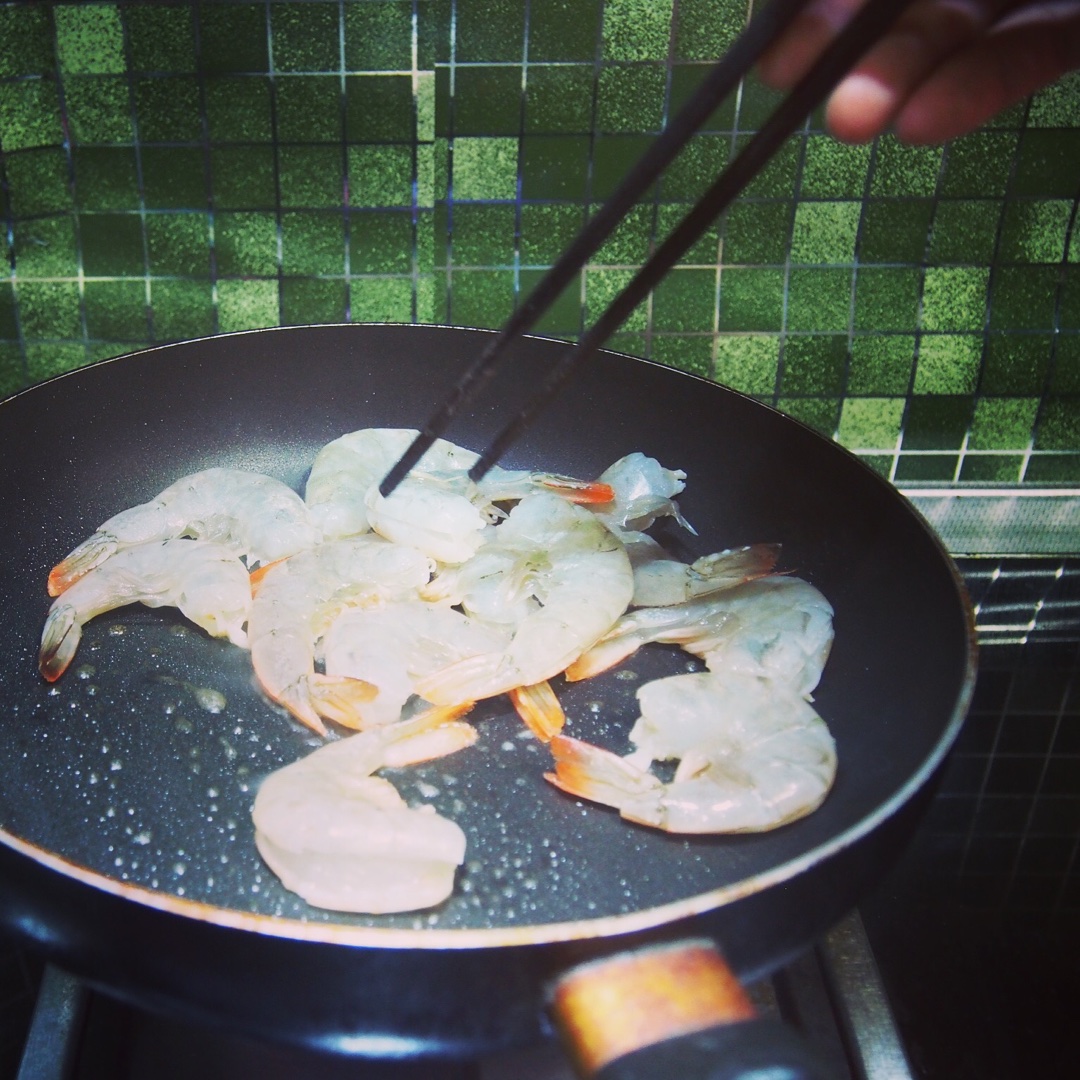 鮮蝦干貝糙米粥（塔吉鍋版）的做法 步骤4