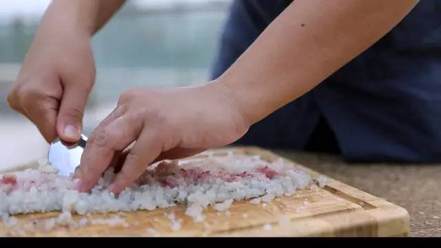 飯合 | 武漢魚糕的做法 步骤3