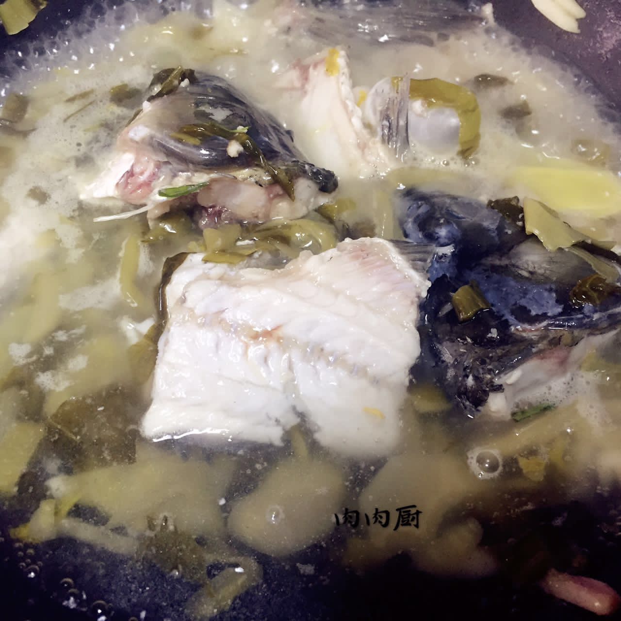 詳解如何做一道正宗的重慶酸菜魚之（鮮，香，辣，酸）#肉肉廚的做法 步骤17