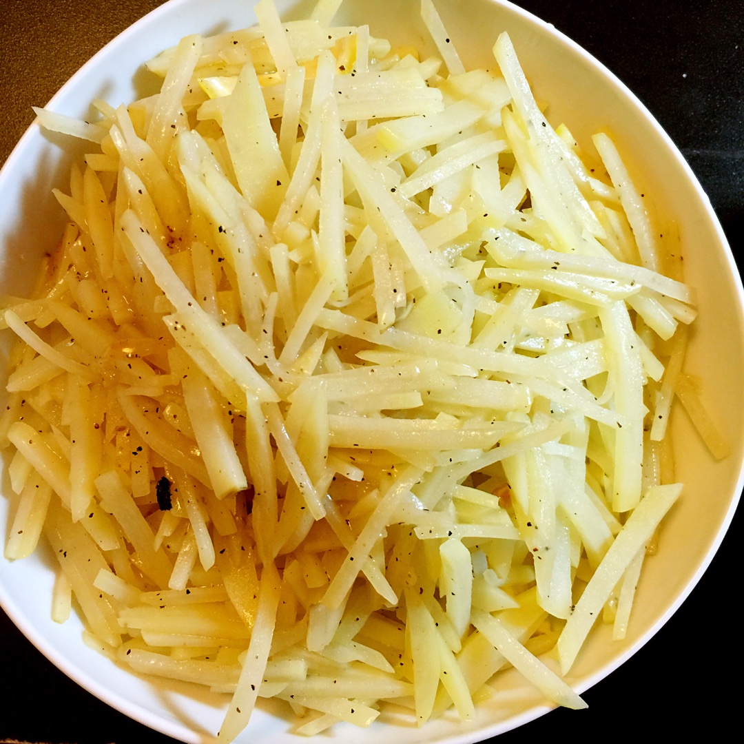 檸檬土豆絲的做法 步骤2