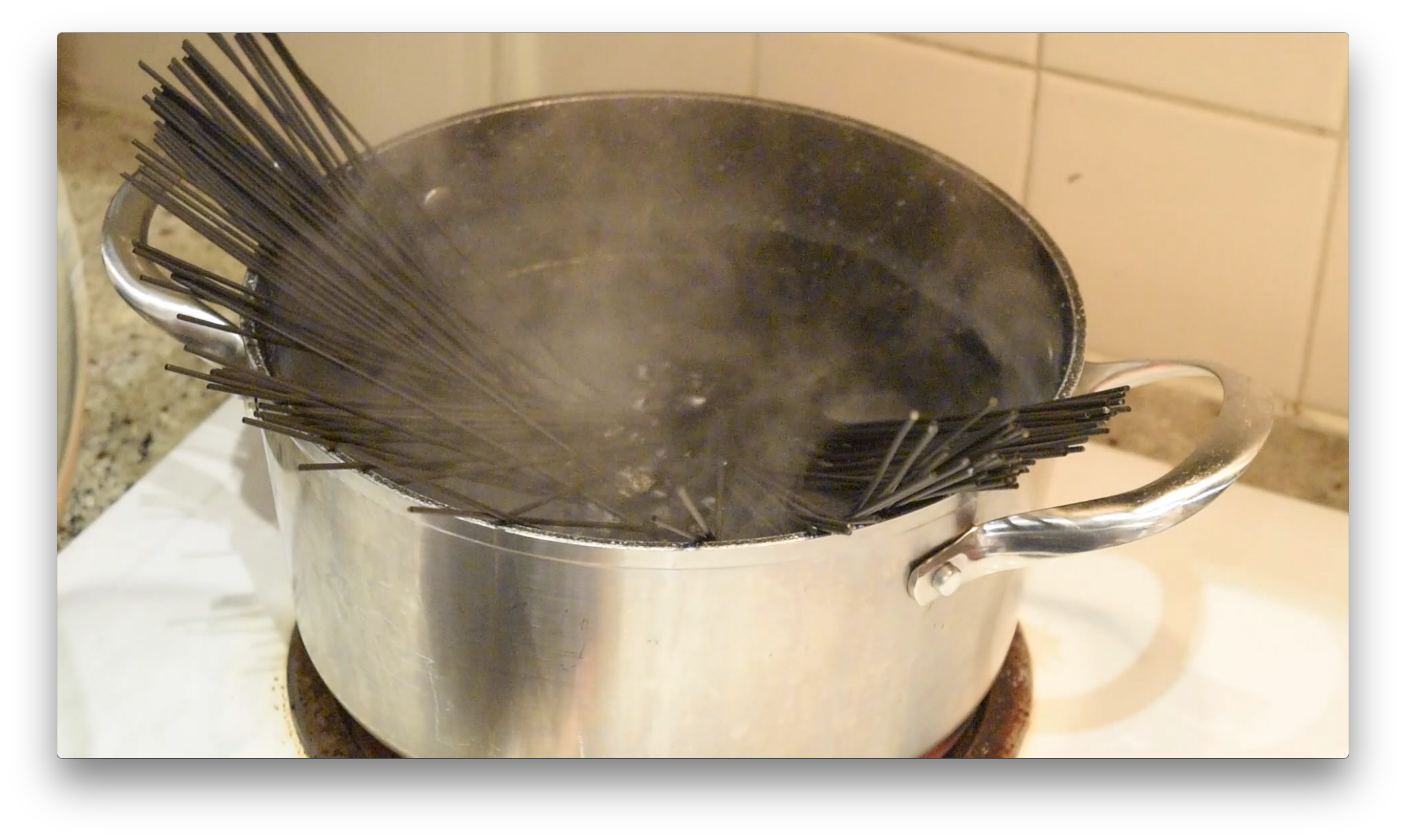 海鮮墨汁意面∣約翰的小廚房的做法 步骤7