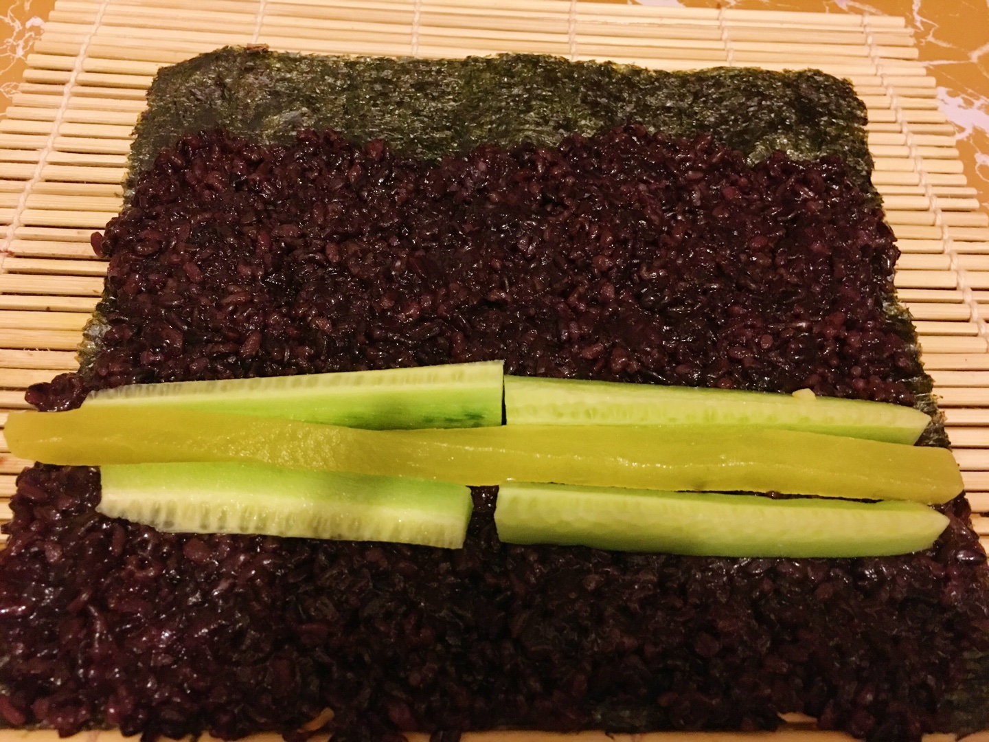 肉松黑米紫菜包飯含超詳細卷壽司步驟的做法 步骤6