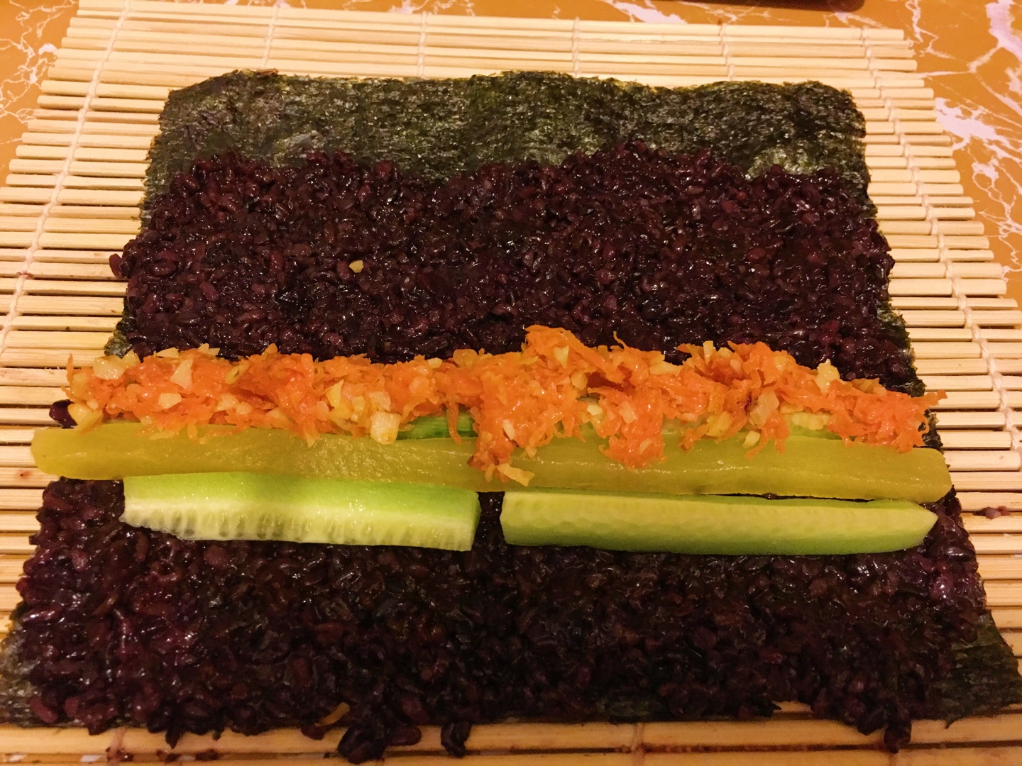 肉松黑米紫菜包飯含超詳細卷壽司步驟的做法 步骤7
