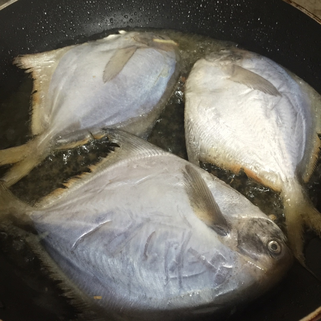 香煎平魚（超快手）的做法 步骤2