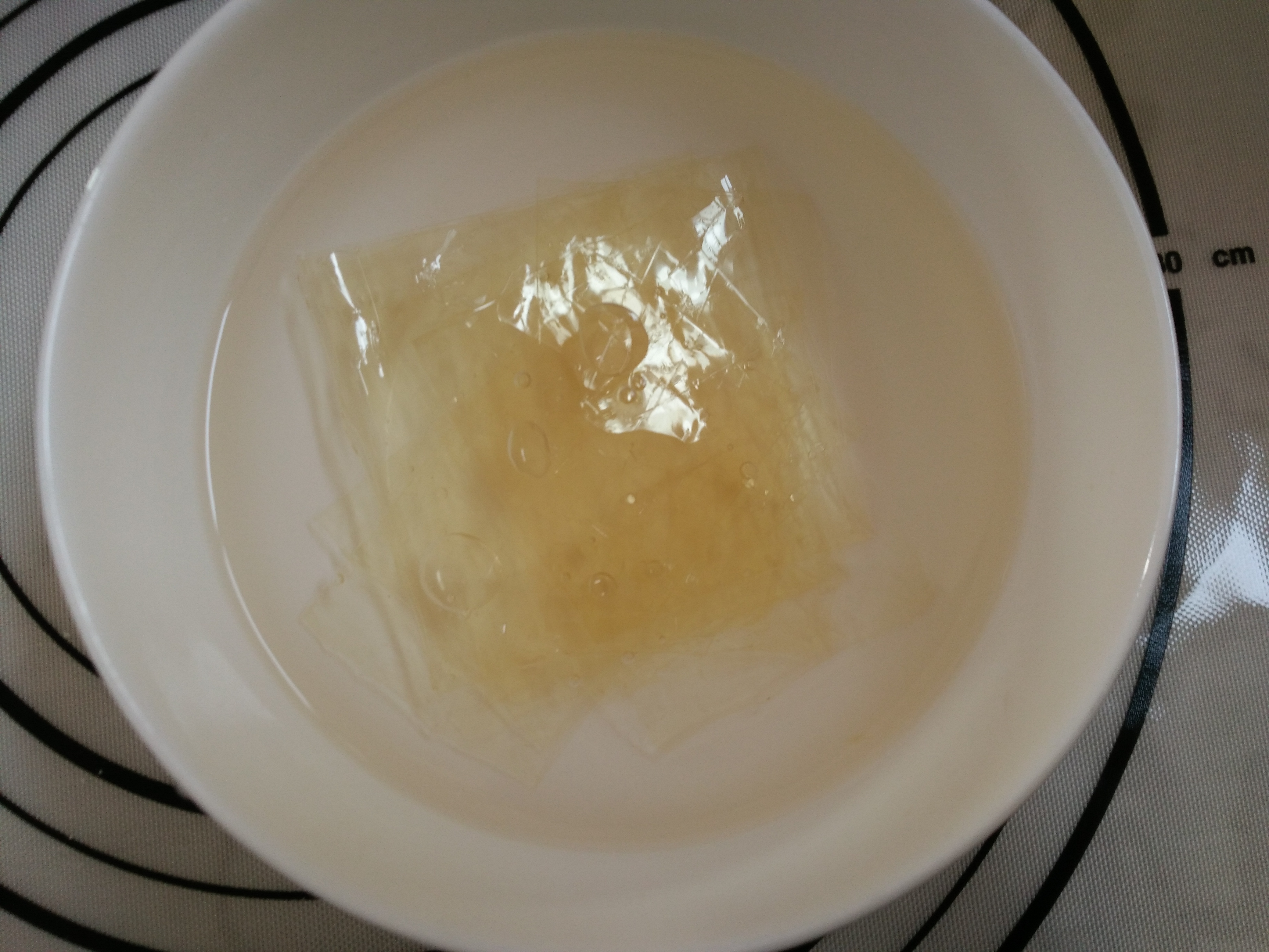 西瓜牛奶果凍的做法 步骤1