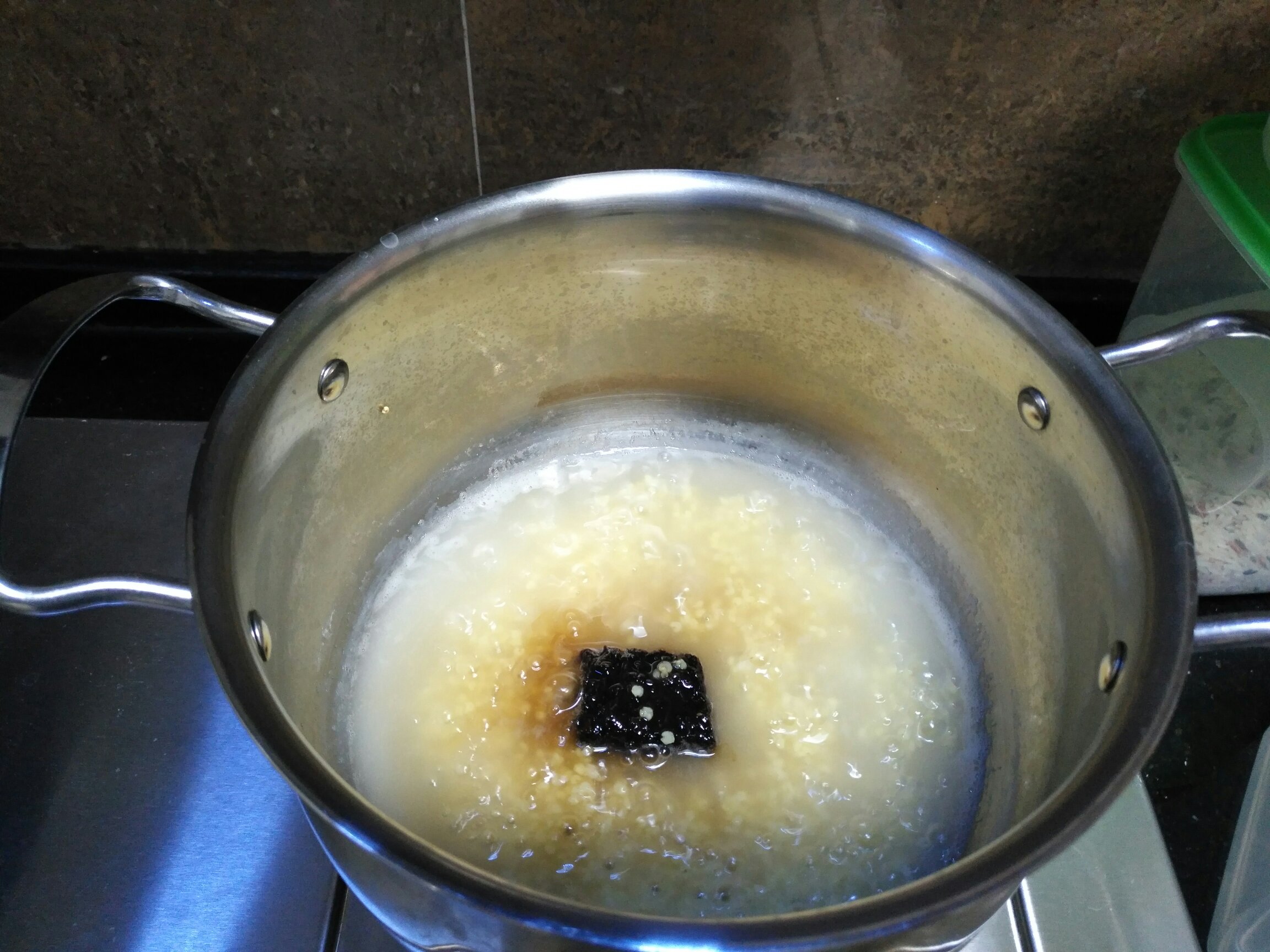 紅棗姜糖小米粥的做法 步骤4