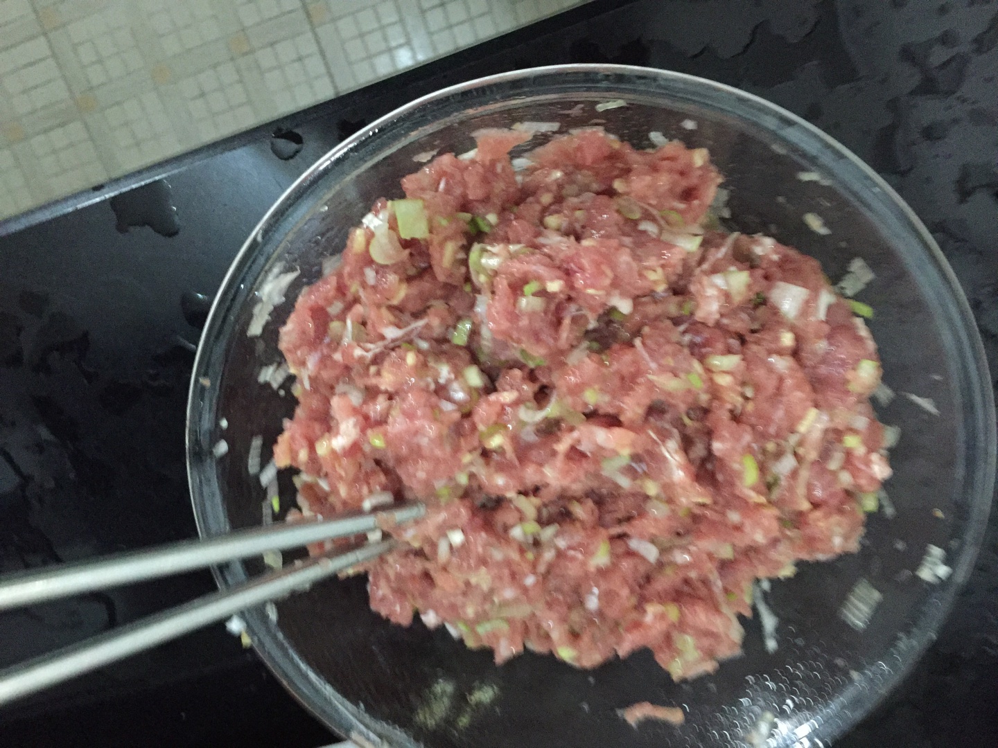 豬肉白菜餡水餃的做法 步骤2
