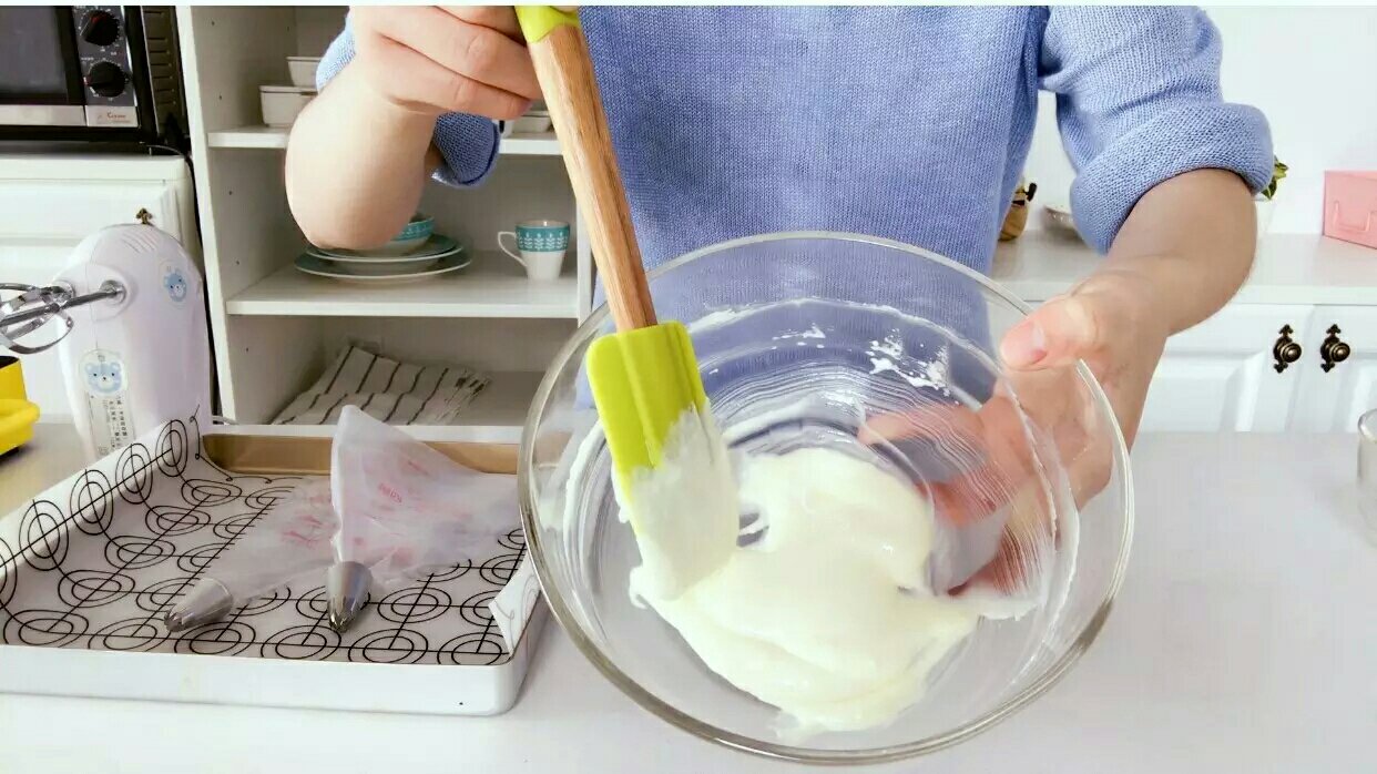 寶寶輔食︰酸奶溶豆—嬰幼兒配方奶粉和酸奶的組合，寶寶真愛哦！10M+的做法 步骤4