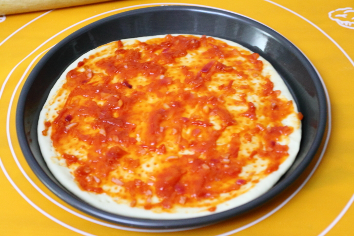 餡料十足的海鮮披薩的做法 步骤12