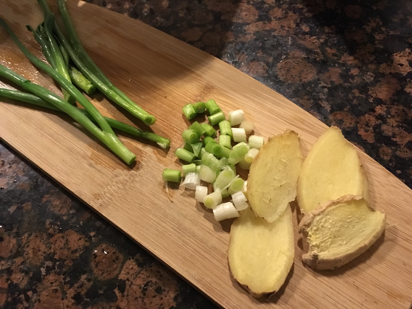 慢炖鍋豬蹄黃豆的做法 步骤3